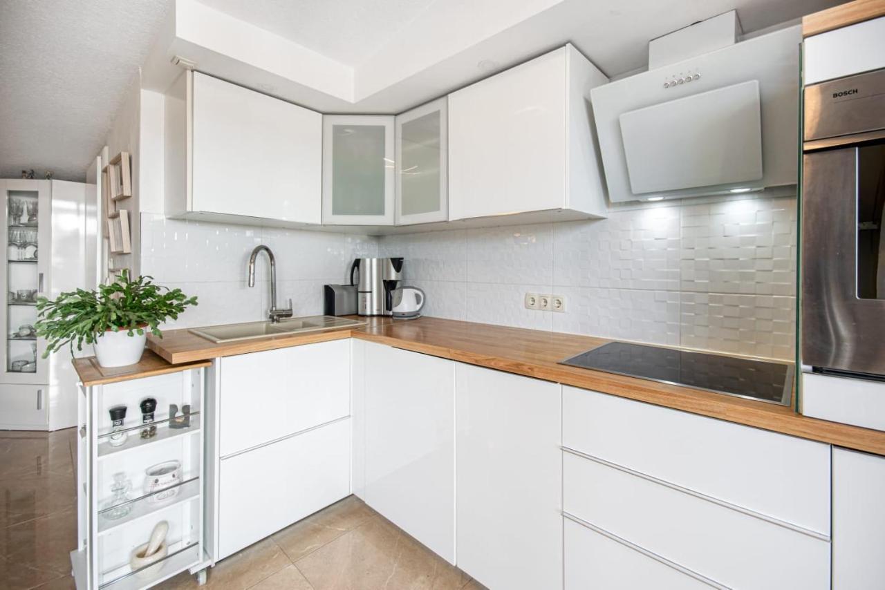 Holiday Home Nevera Макарска Экстерьер фото